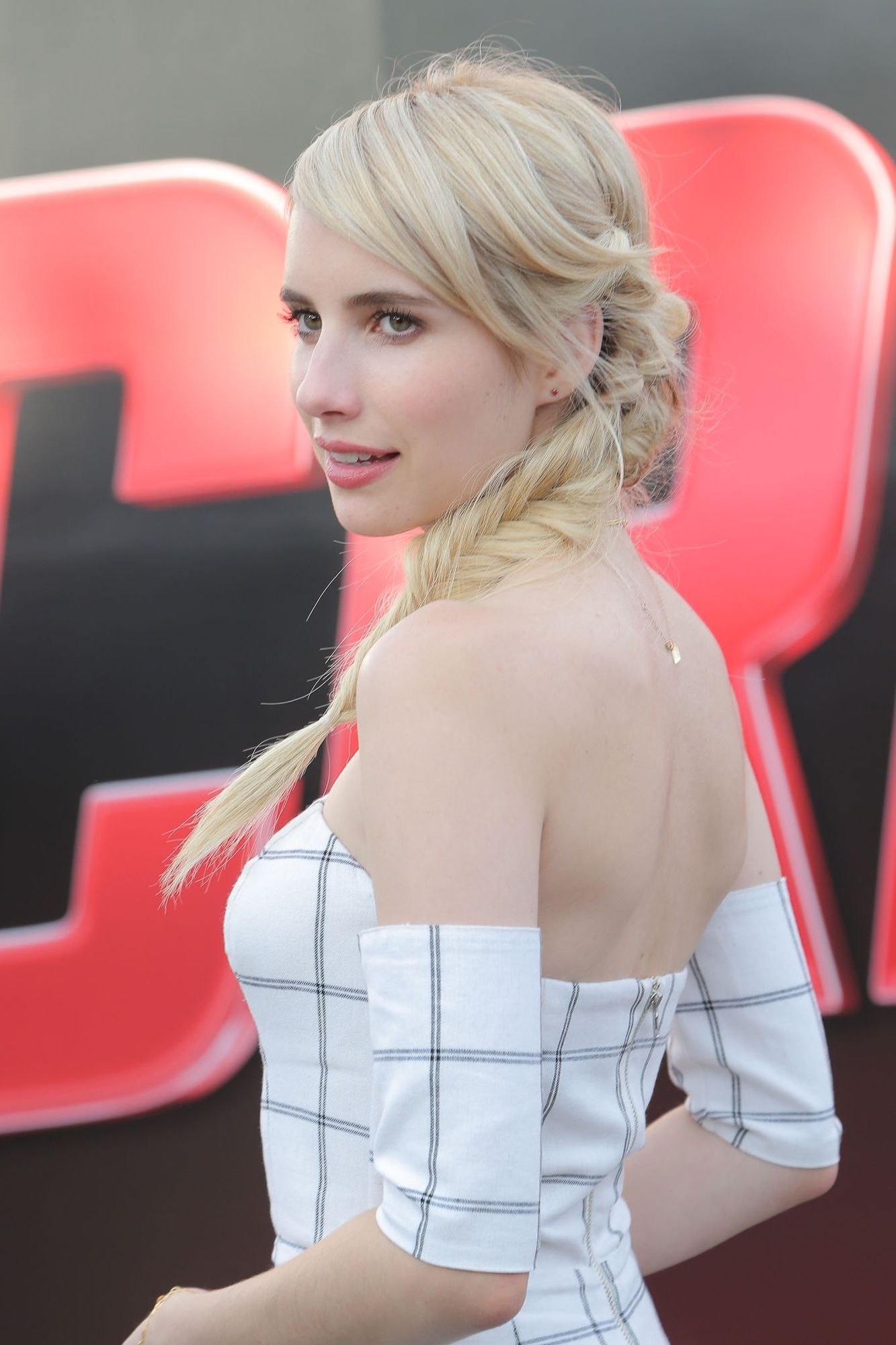 emmarobertsorg075.jpg