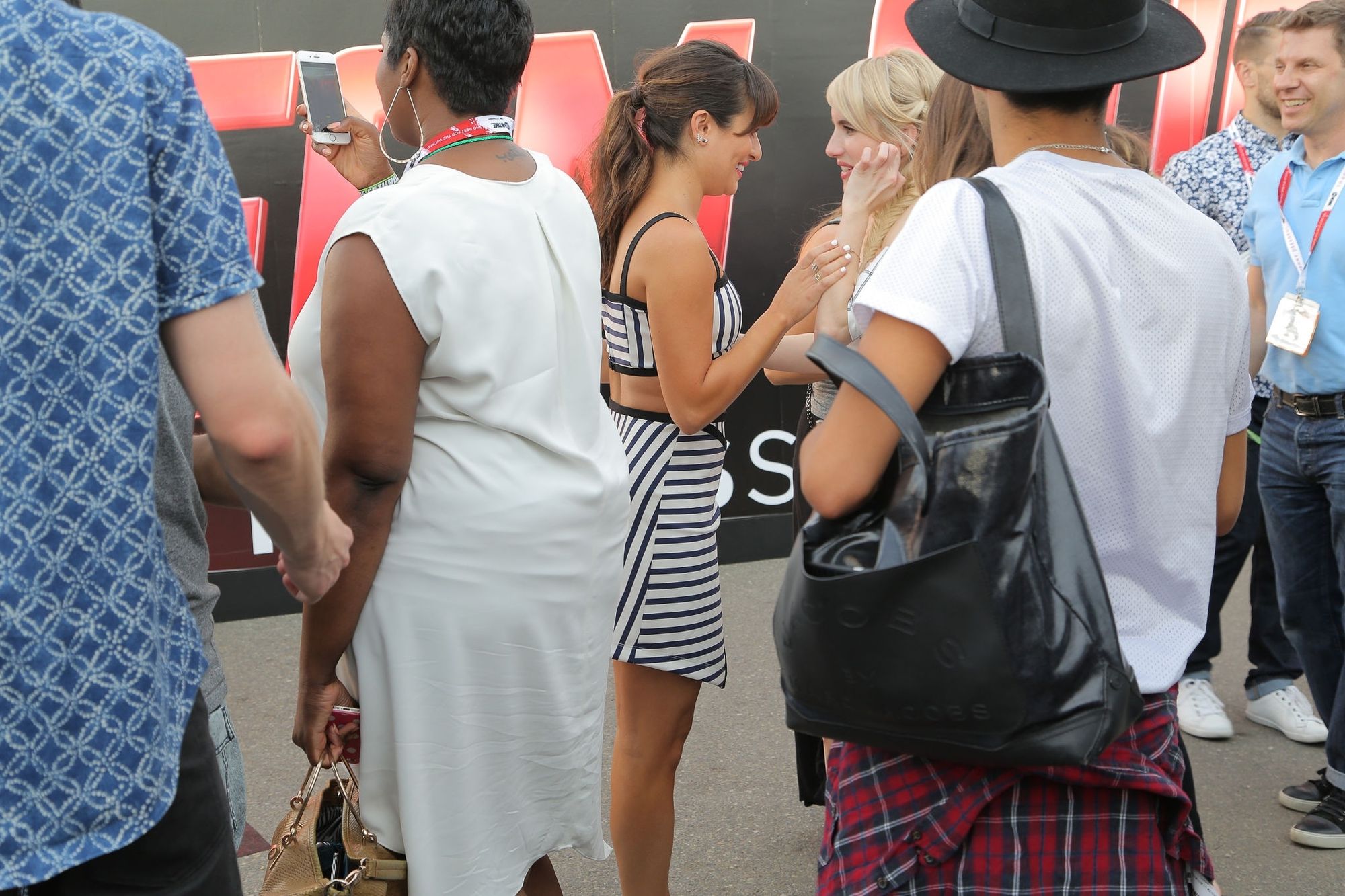 emmarobertsorg093.jpg emmarobertsorg093.jpg