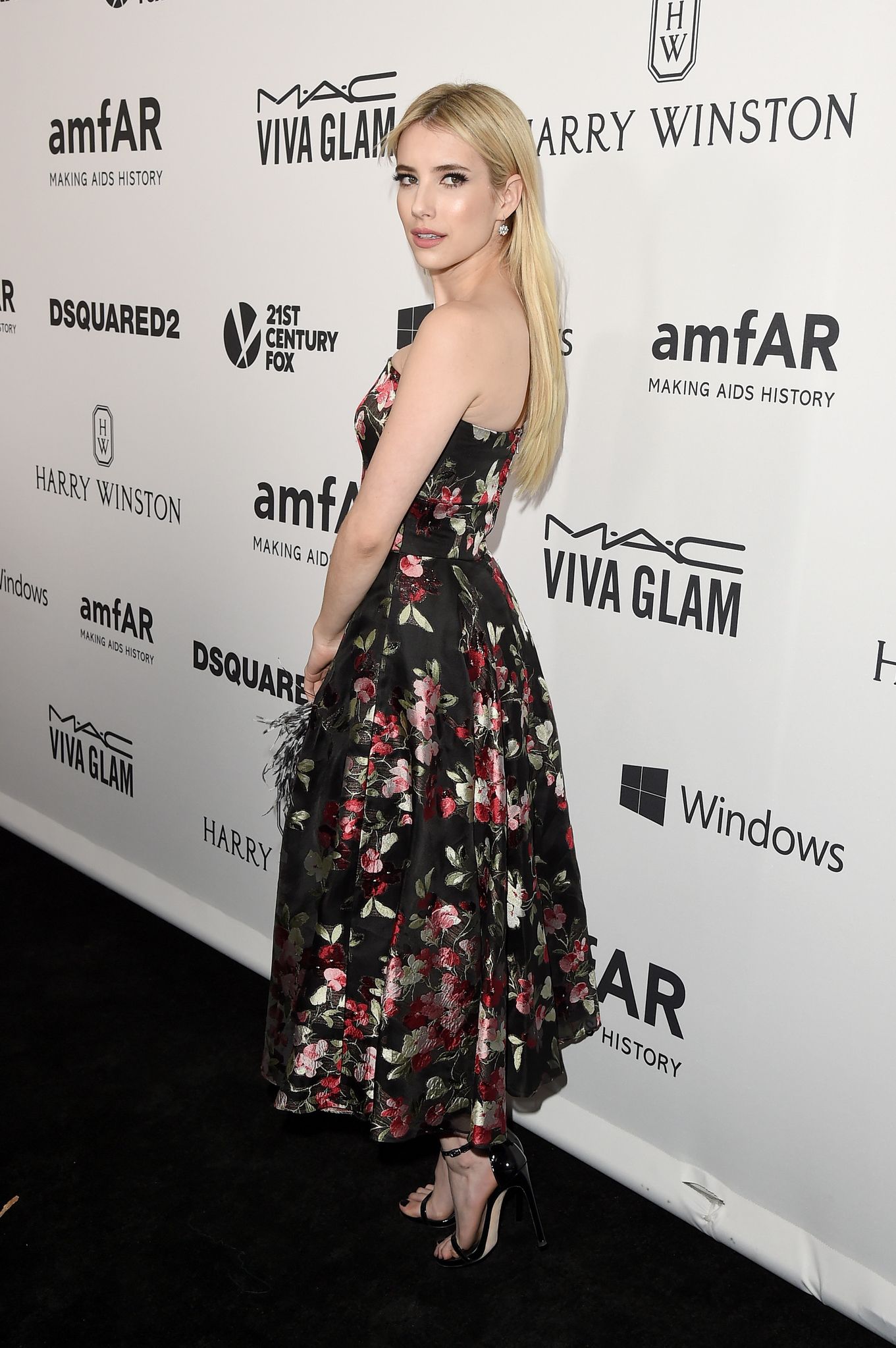 emmarobertsorg002.jpg emmarobertsorg002.jpg