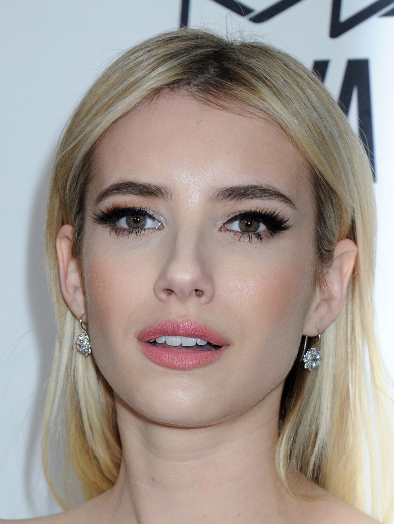 emmarobertsorg021.jpg emmarobertsorg021.jpg