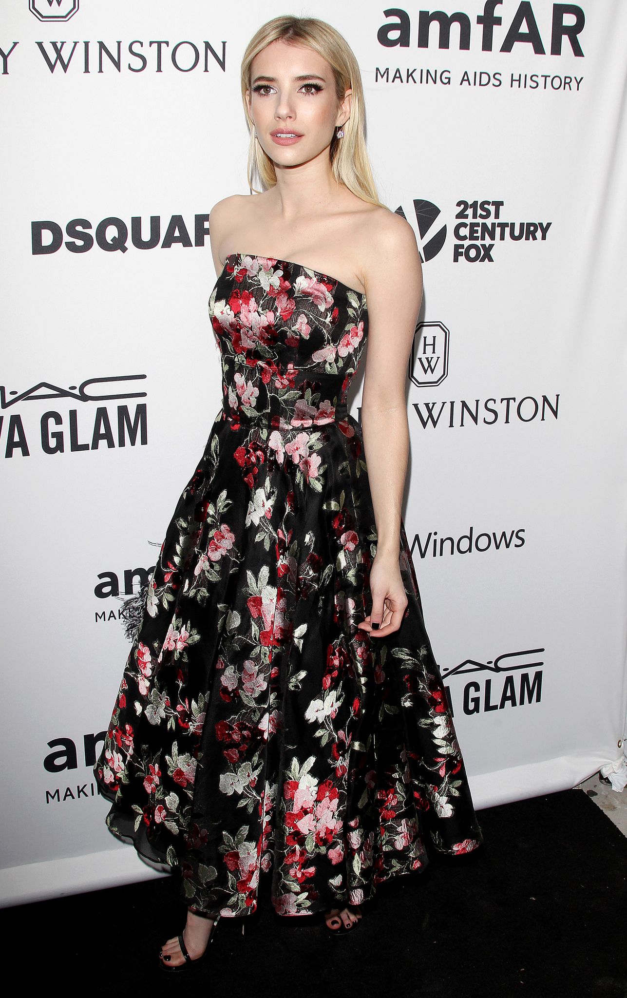 emmarobertsorg024.jpg emmarobertsorg024.jpg