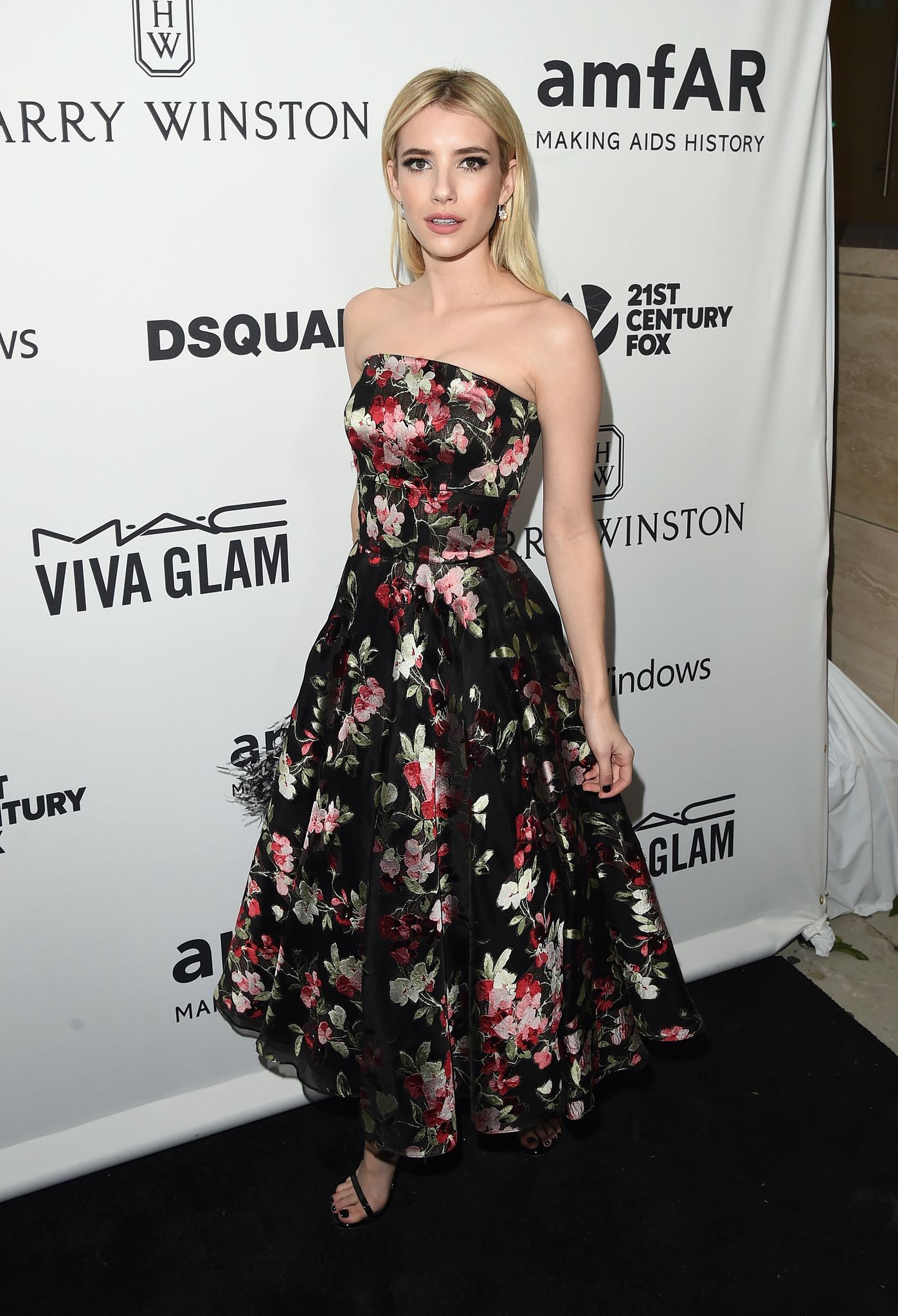 emmarobertsorg035.jpg emmarobertsorg035.jpg