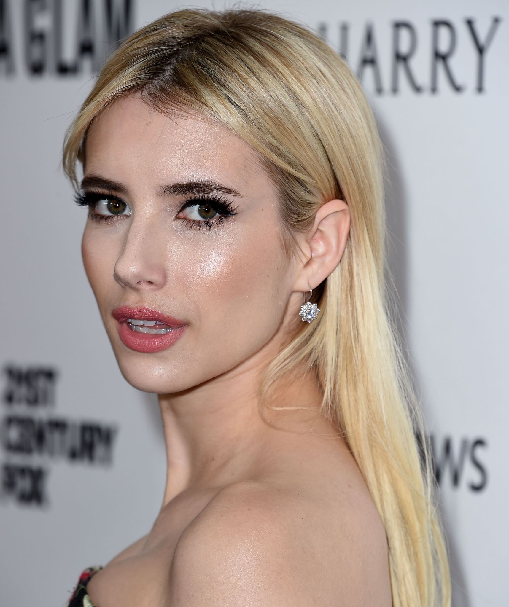 emmarobertsorg067.jpg emmarobertsorg067.jpg