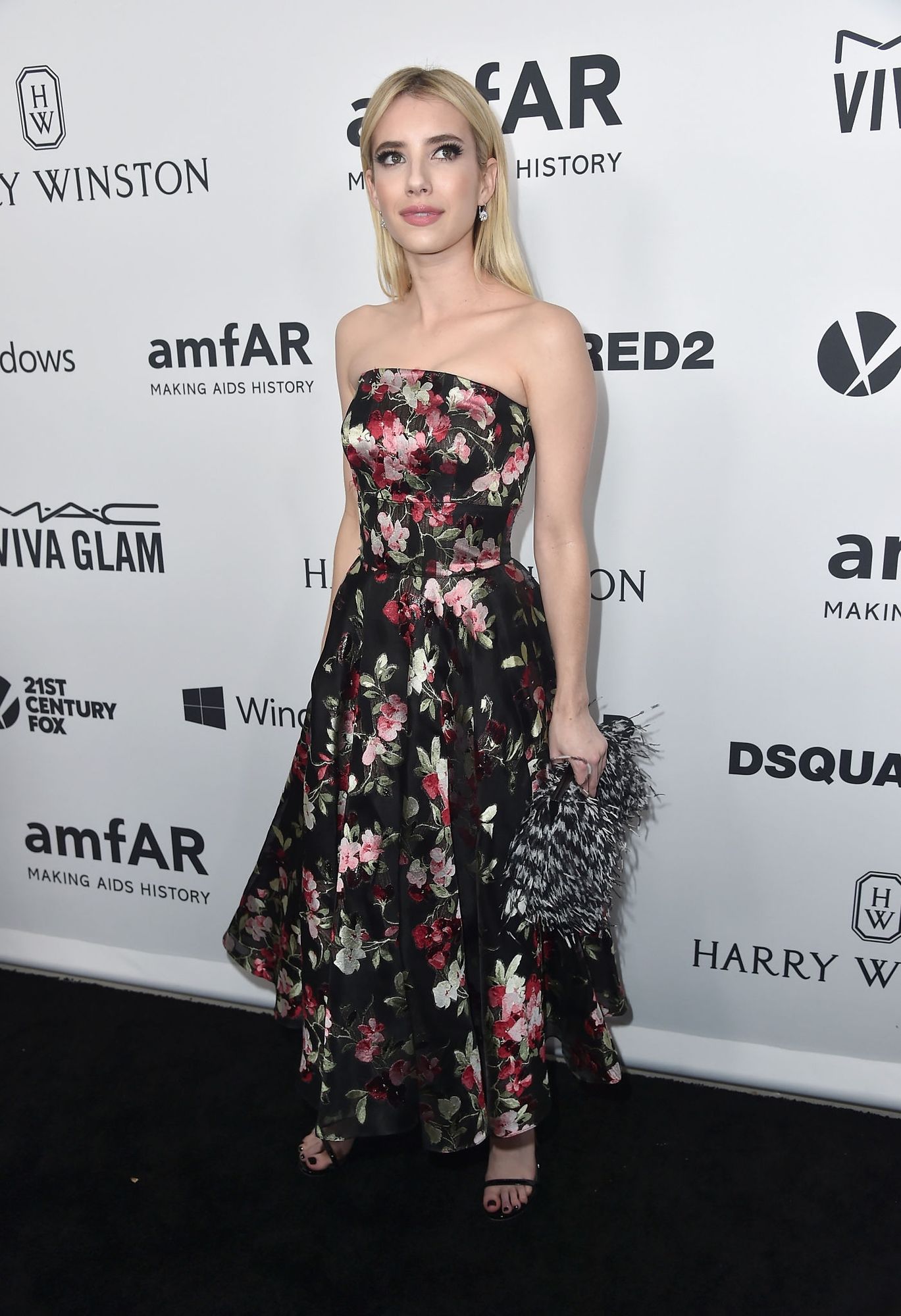 emmarobertsorg095.jpg emmarobertsorg095.jpg