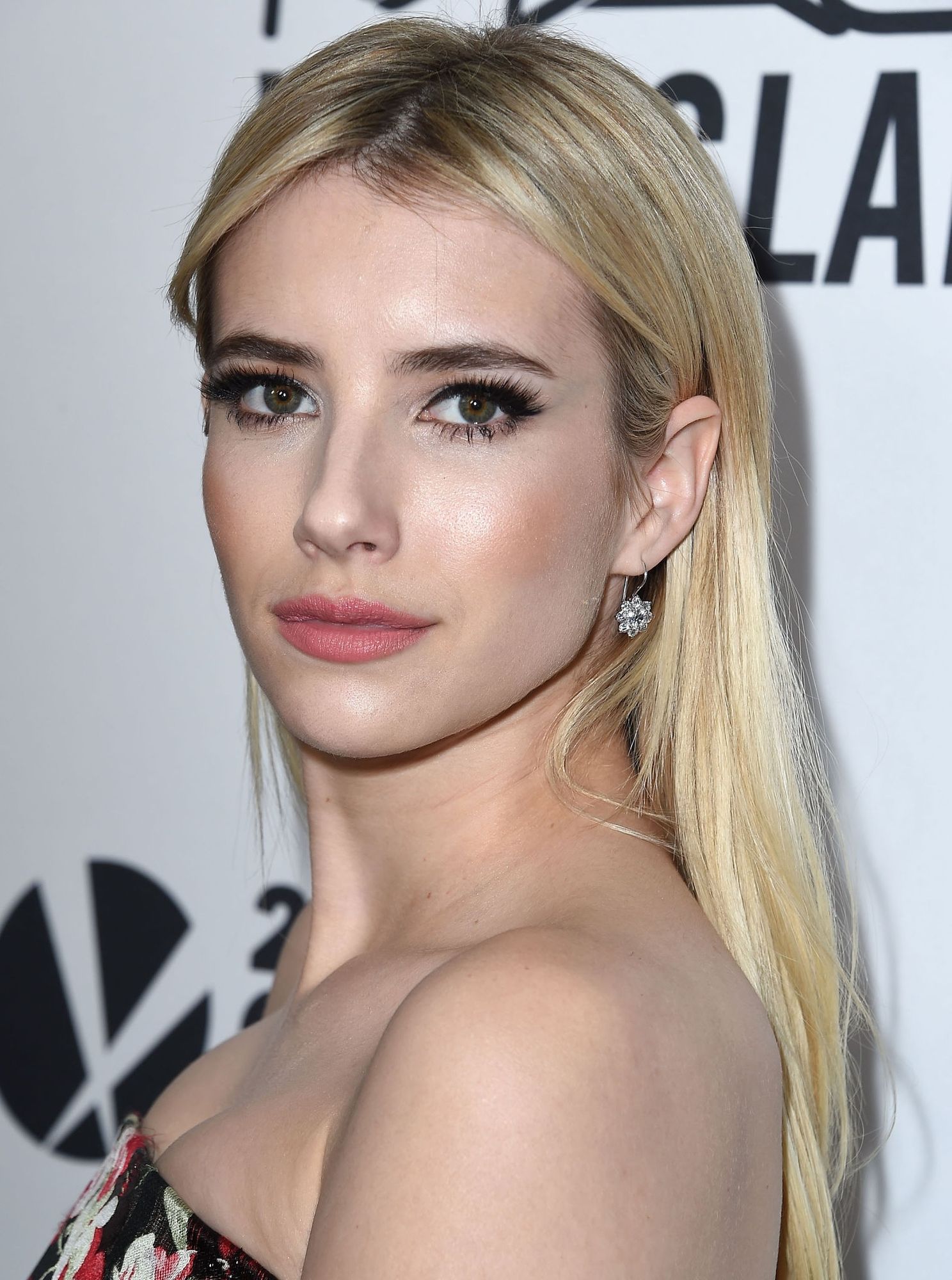 emmarobertsorg123.jpg emmarobertsorg123.jpg