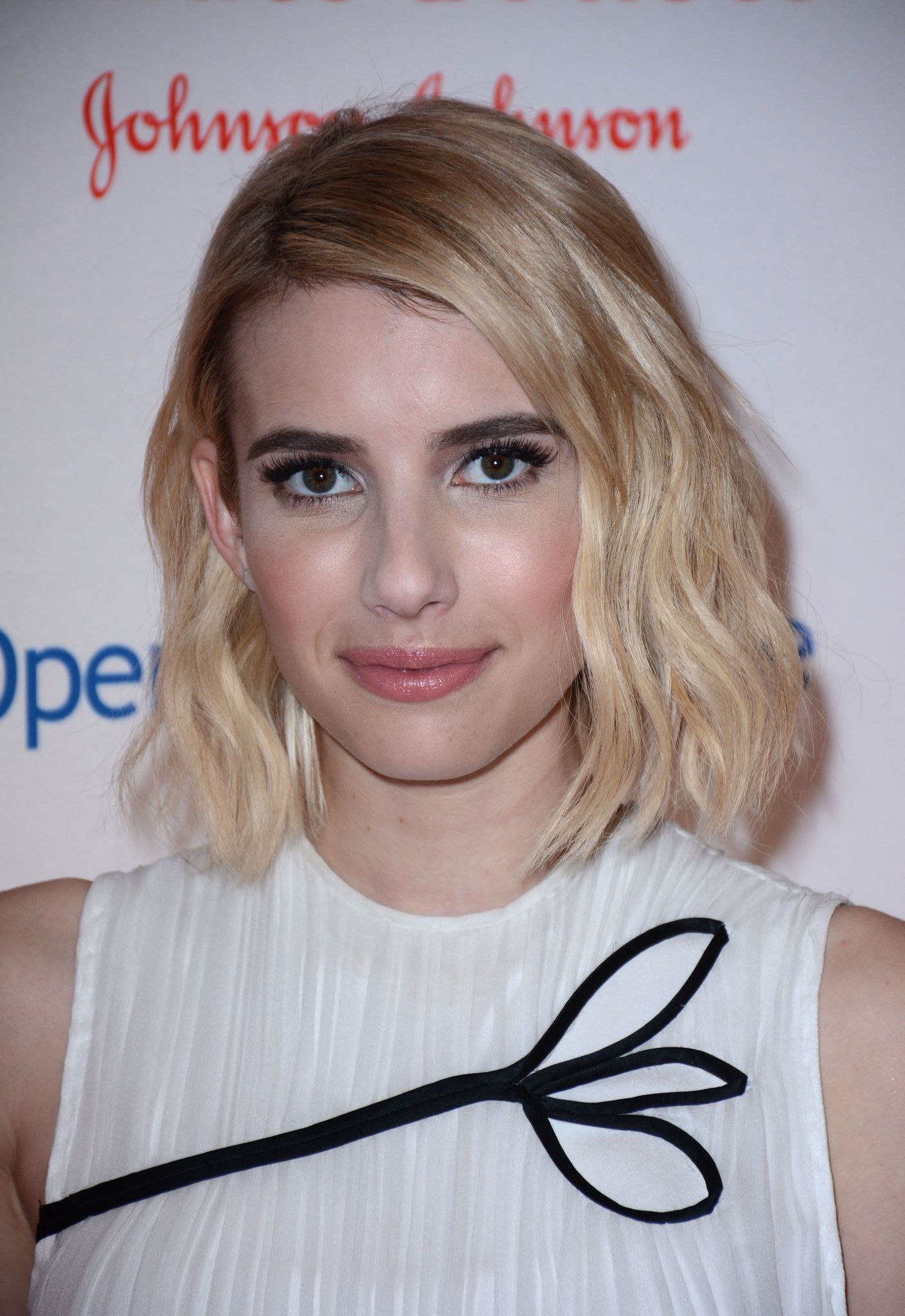 emmarobertsorg026.jpg