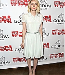 Filename=emmarobertsorg064.jpg
Filesize=386KiB
Dimensions=1489x2000
Date added=Aug 02, 2021 emmarobertsorg064.jpg
