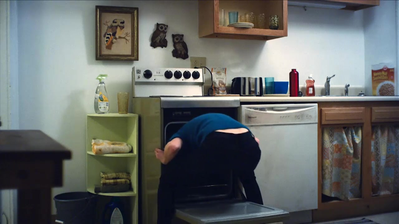 ero_awtrailer025.jpg