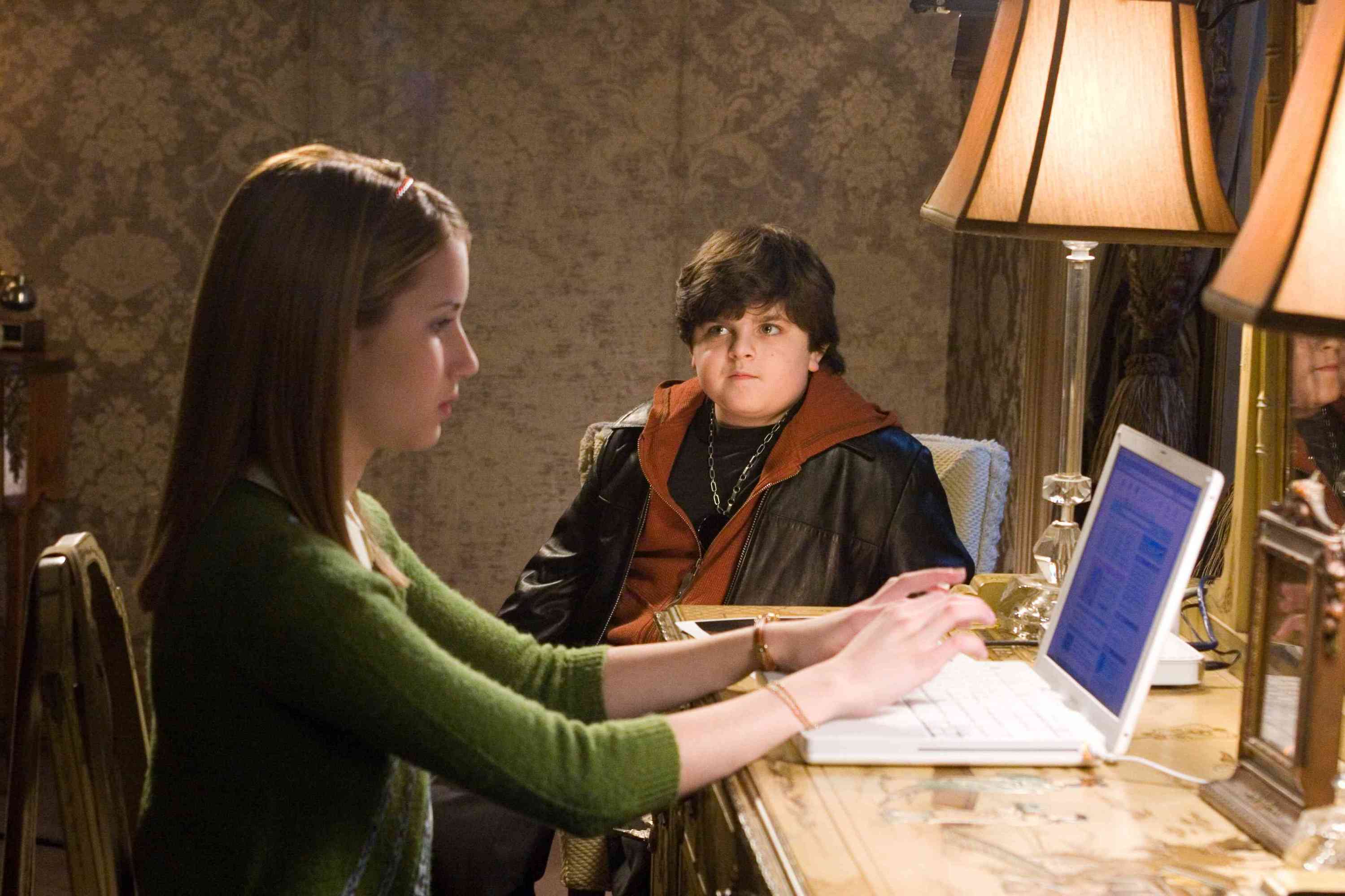emmarobertsorg025.jpg