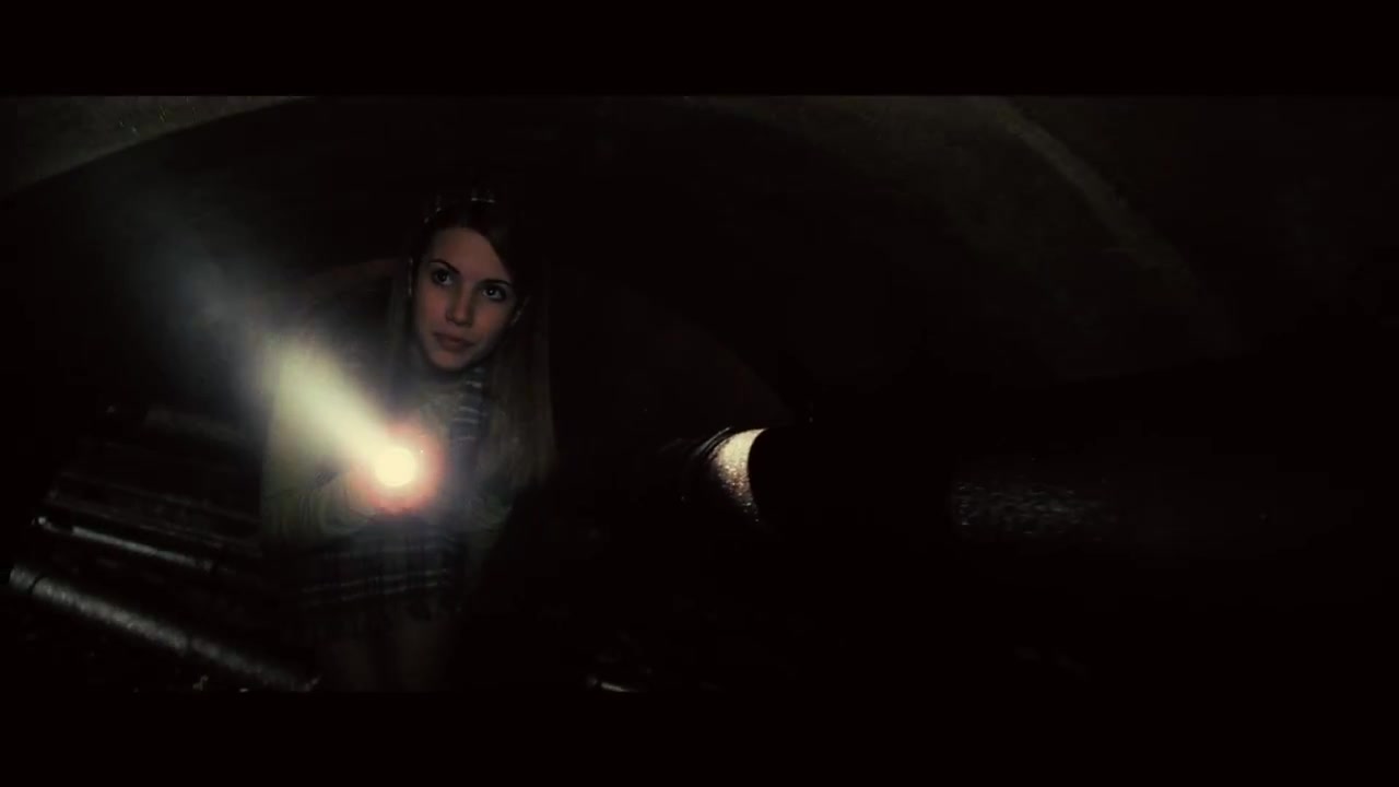 ero_nancydrewtrailer004.jpg