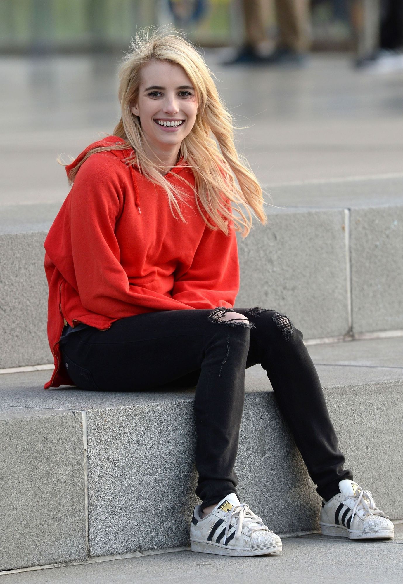 emmarobertsorg002.jpg