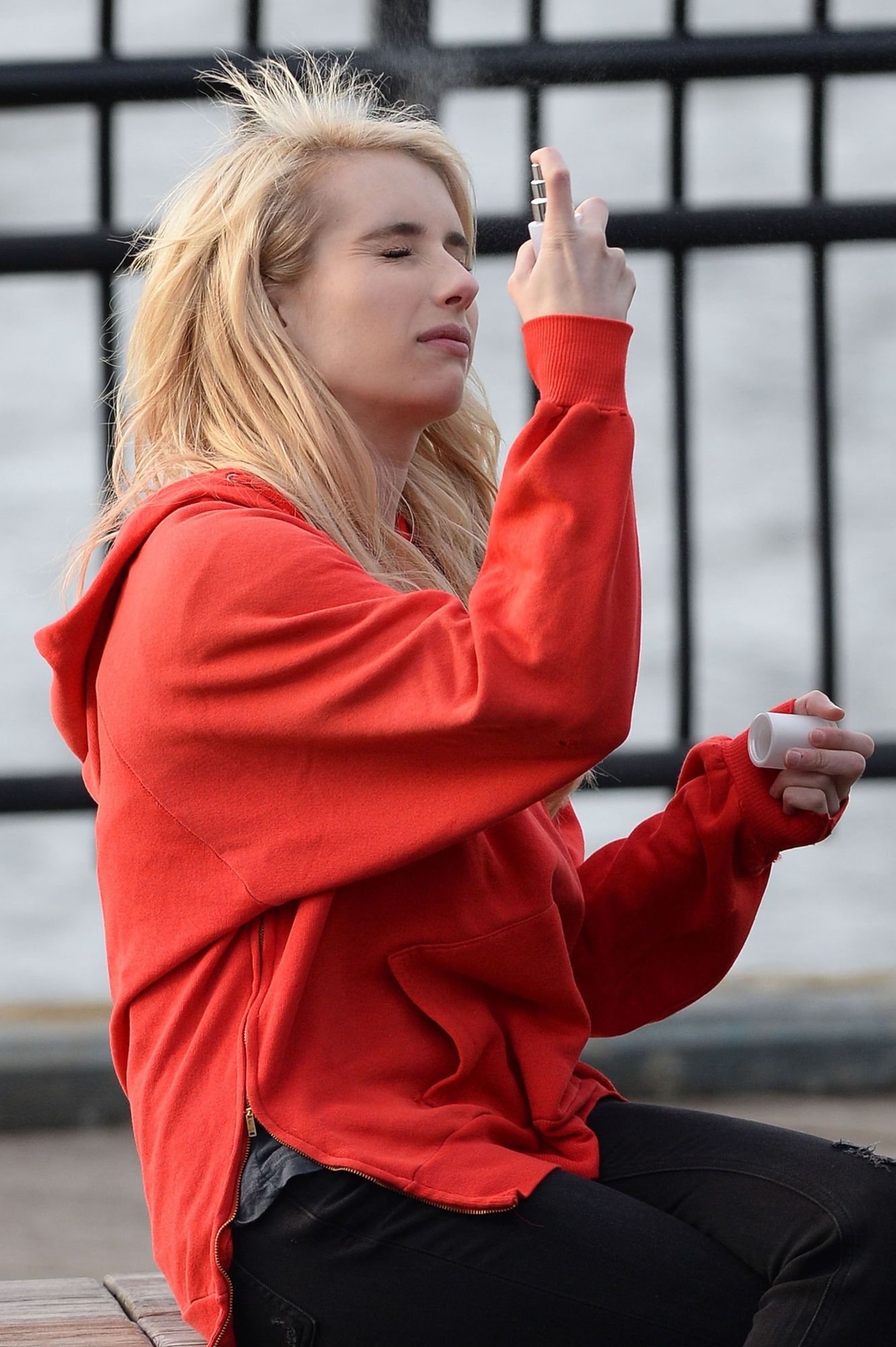 emmarobertsorg003.jpg