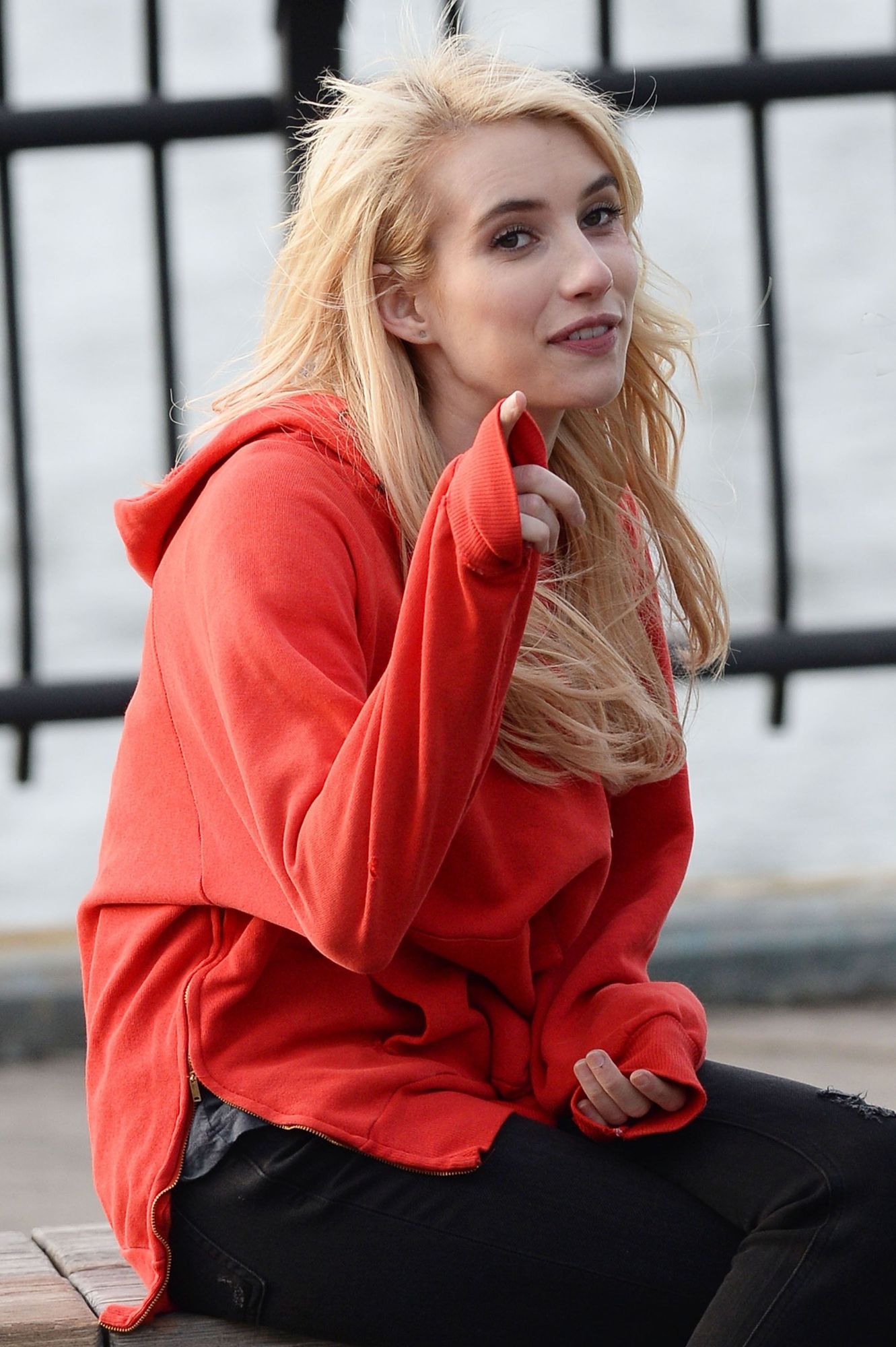 emmarobertsorg005.jpg emmarobertsorg005.jpg