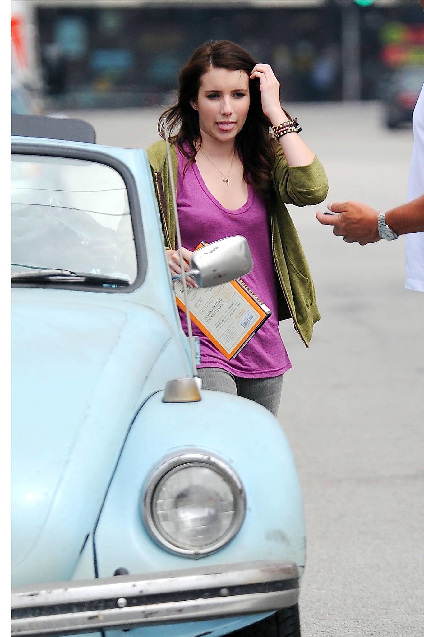 emmarobertsorg002.jpg