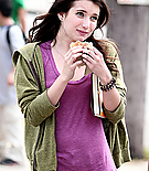 emmarobertsorg006.jpg