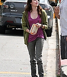 emmarobertsorg012.jpg