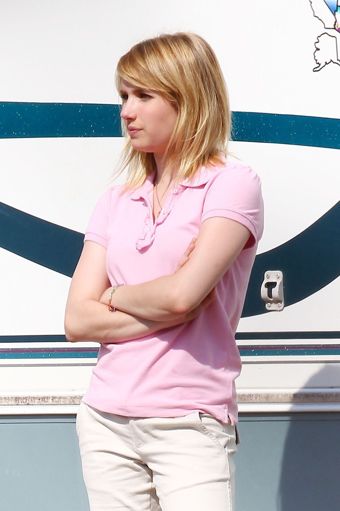 emmarobertsorg003.jpg