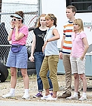 Filename=emmarobertsorg009.jpg
Filesize=51KiB
Dimensions=454x541
Date added=Dec 11, 2015 emmarobertsorg009.jpg