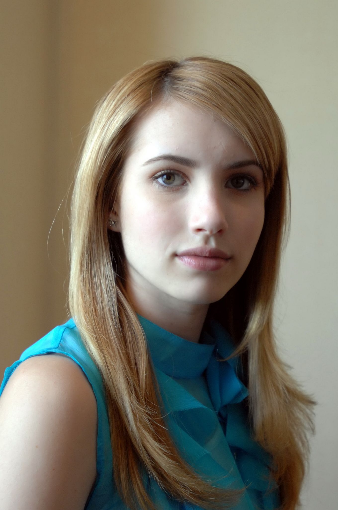 emmarobertsorg002.jpg