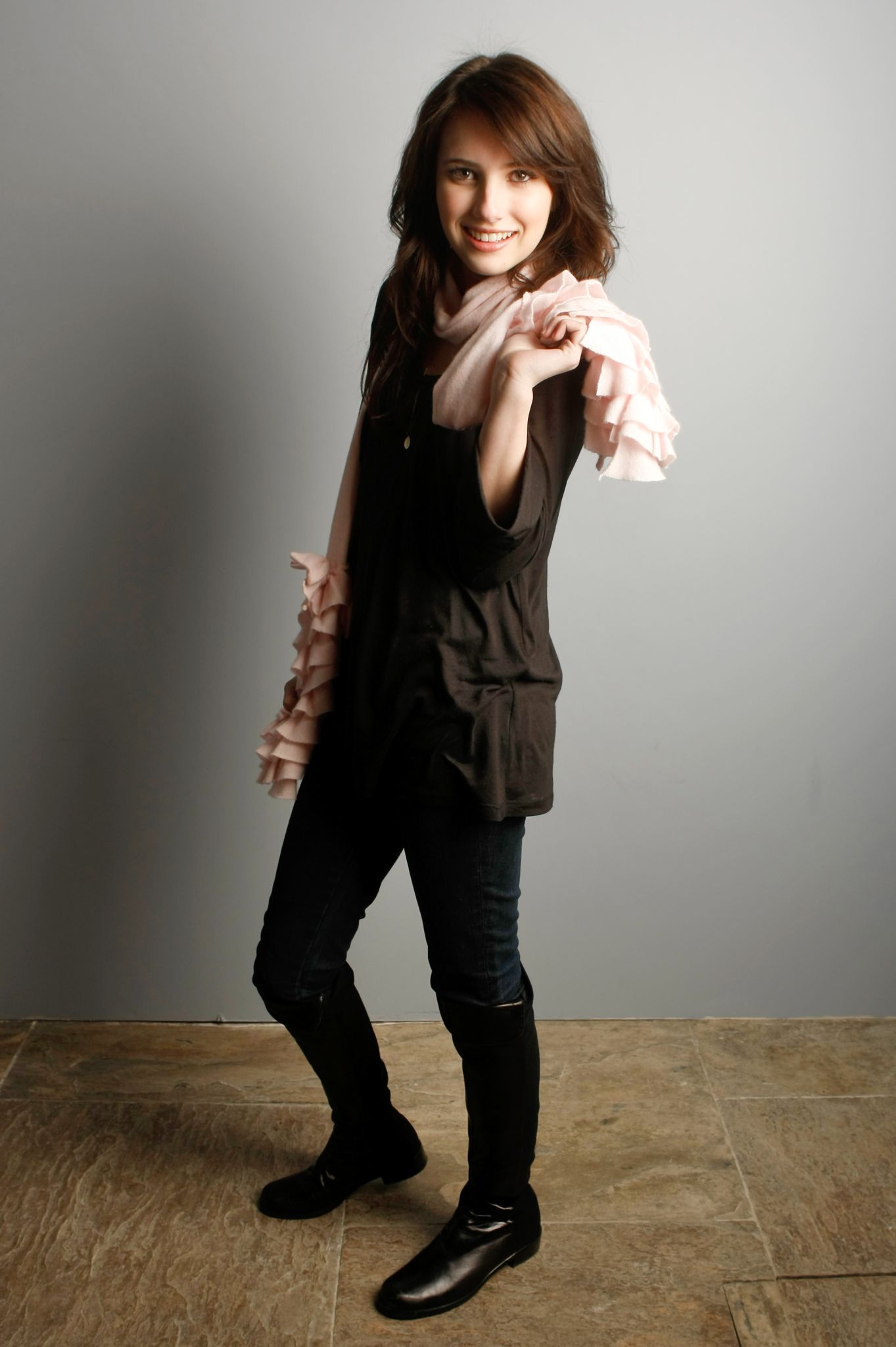 emmarobertsorg003.jpg emmarobertsorg003.jpg