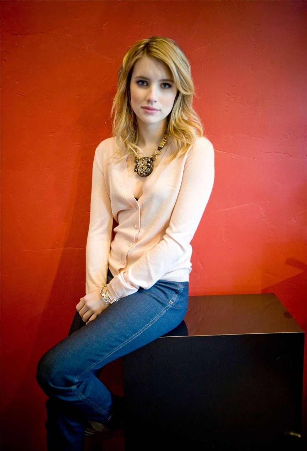 emmarobertsorg011.jpg