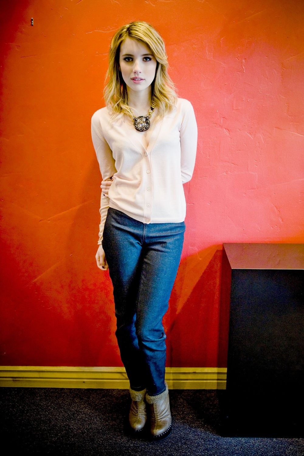 emmarobertsorg013.jpg