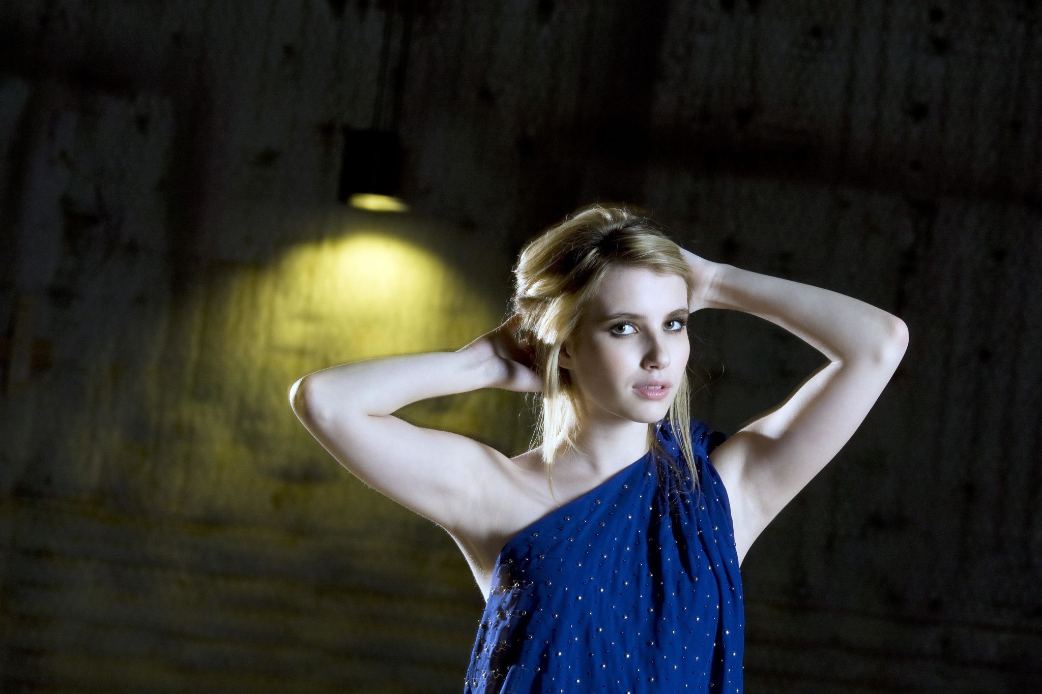emmarobertsorg004.jpg