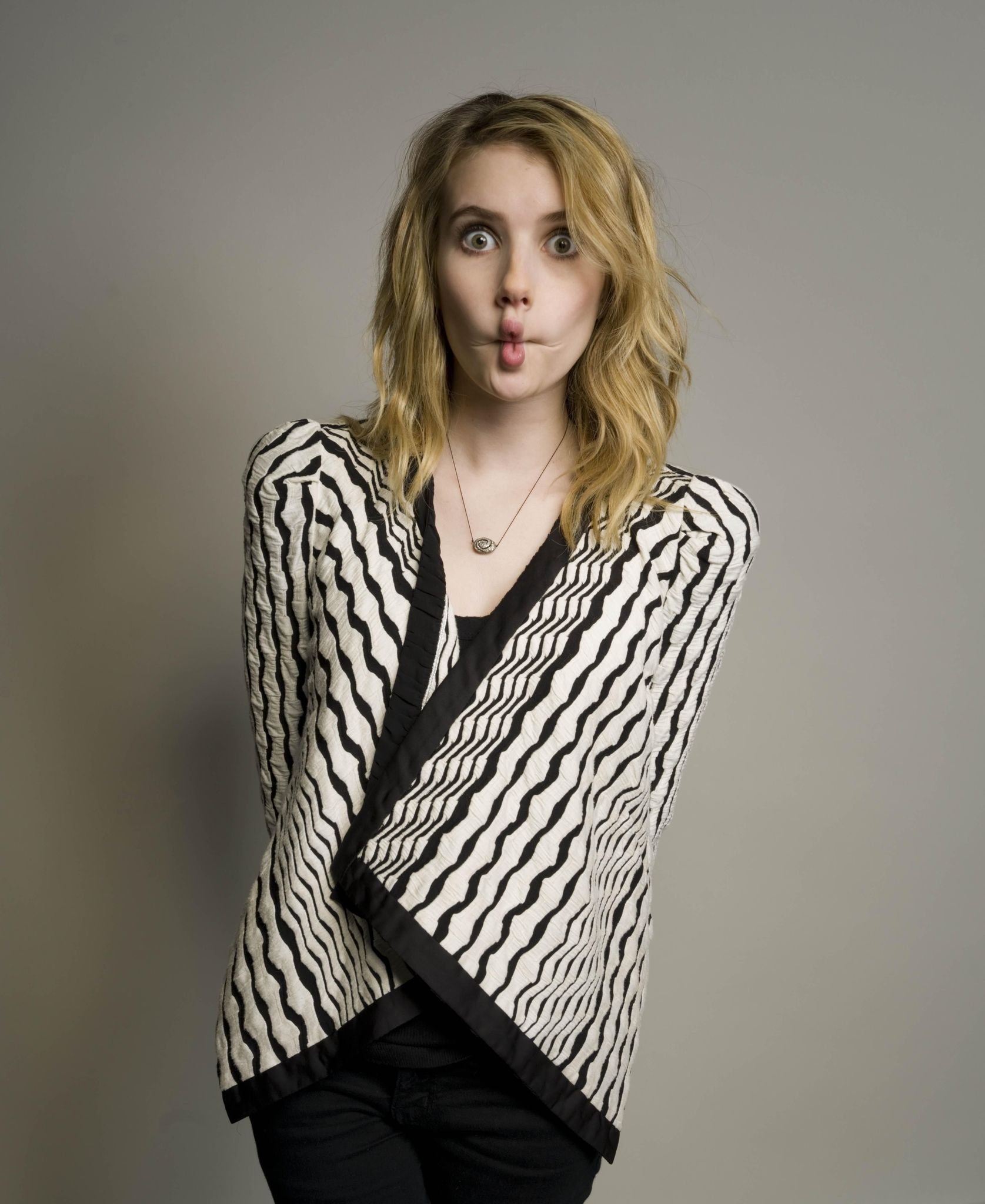 emmarobertsorg002.jpg