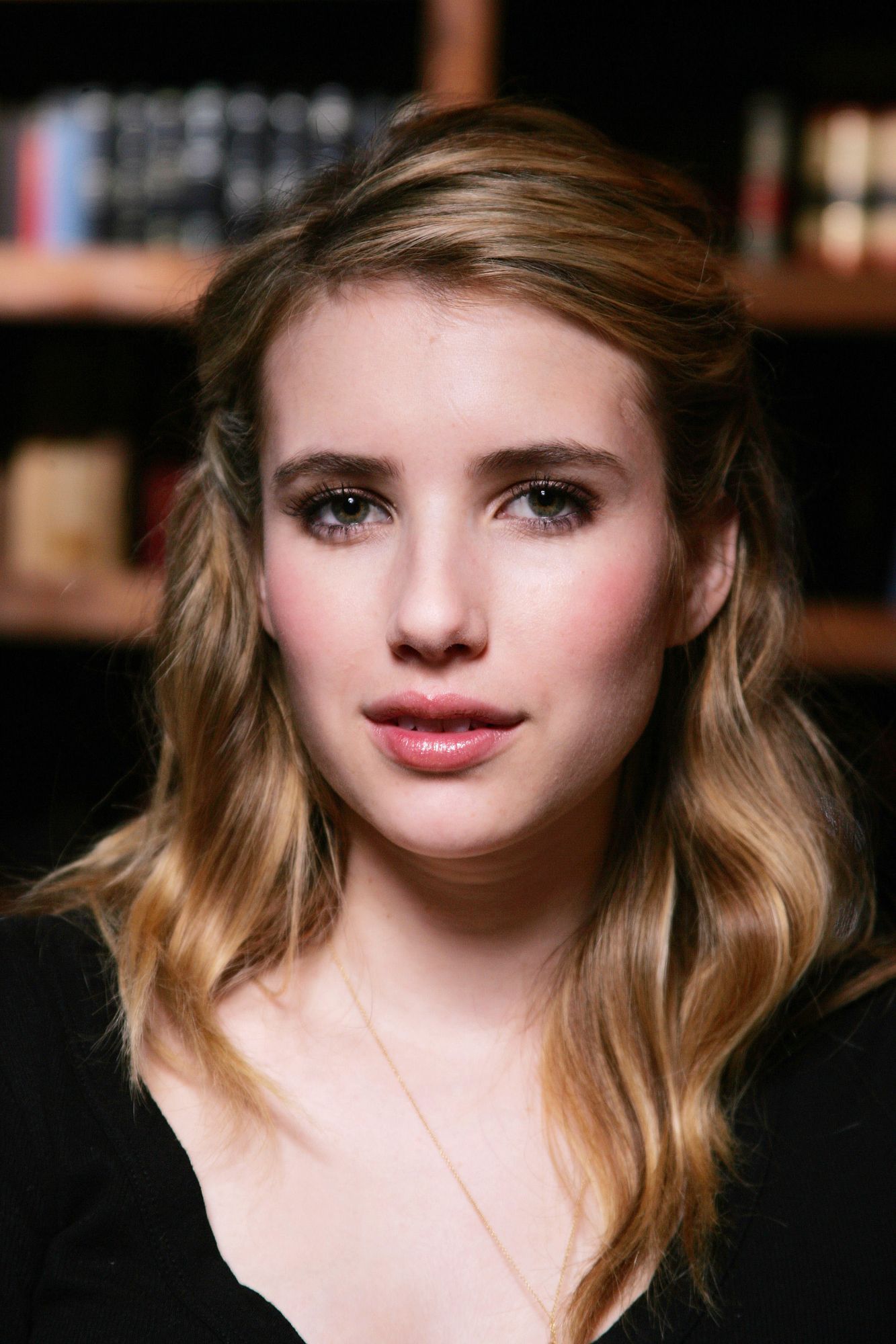 emmarobertsorg005.jpg