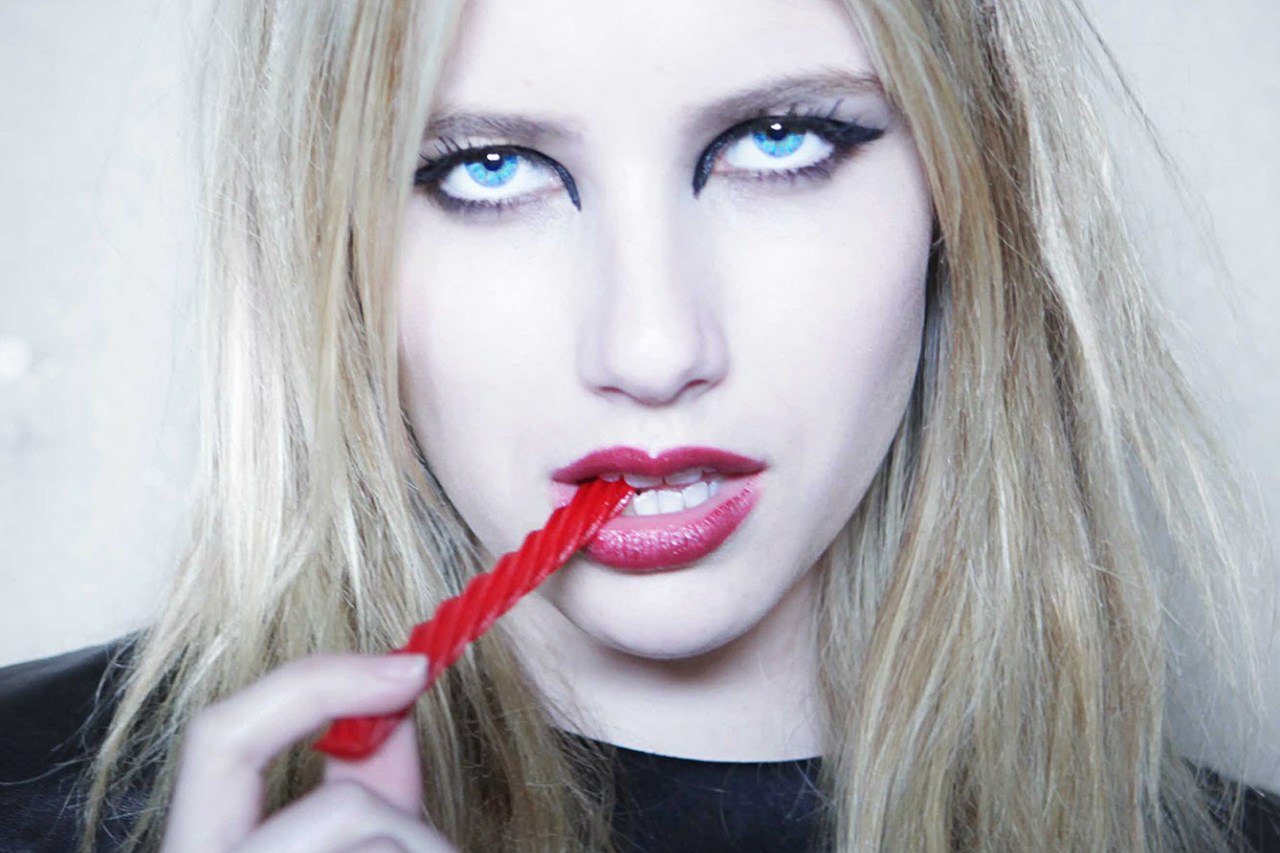 emmarobertsorg002.jpg