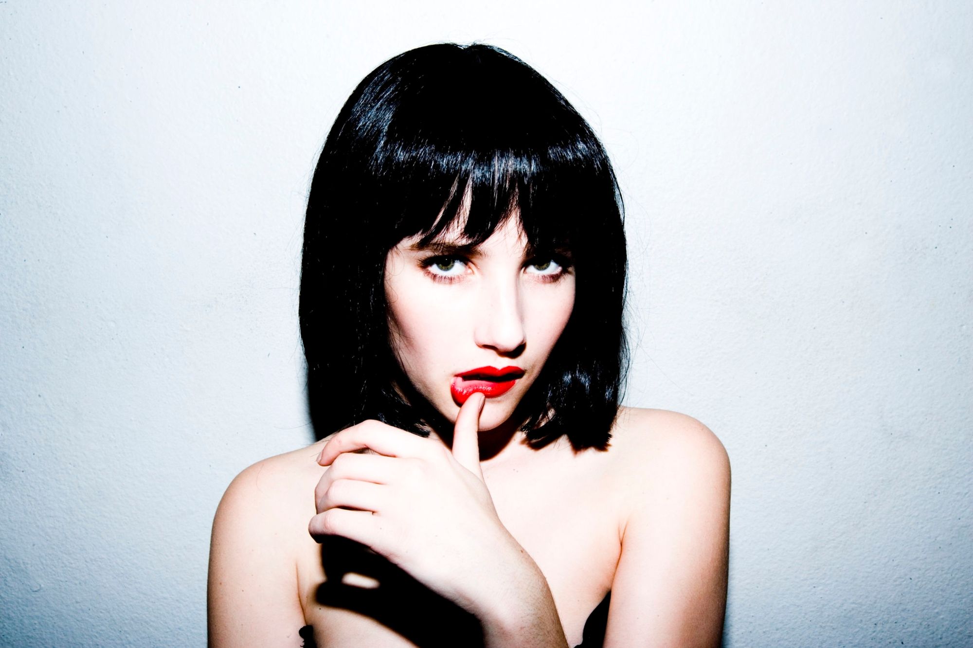 emmarobertsorg001.jpg