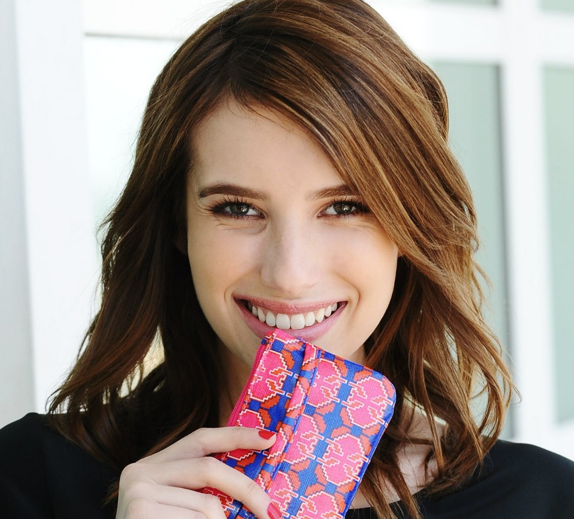 emmarobertsorg004.jpg