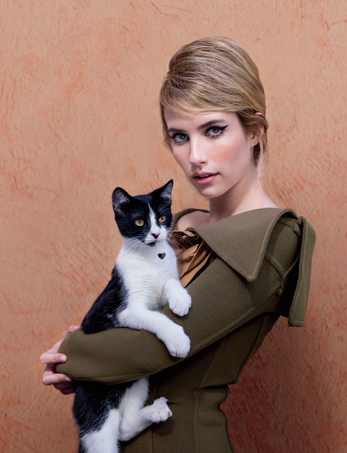 emmarobertsorg001.jpg