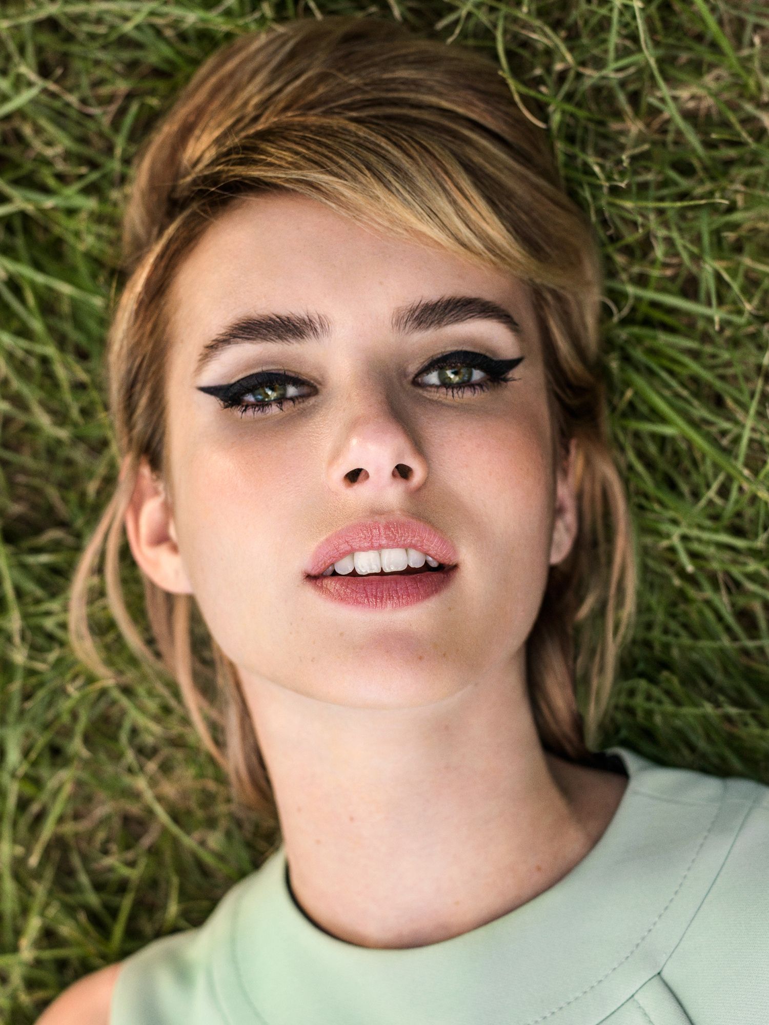 emmarobertsorg008.jpg
