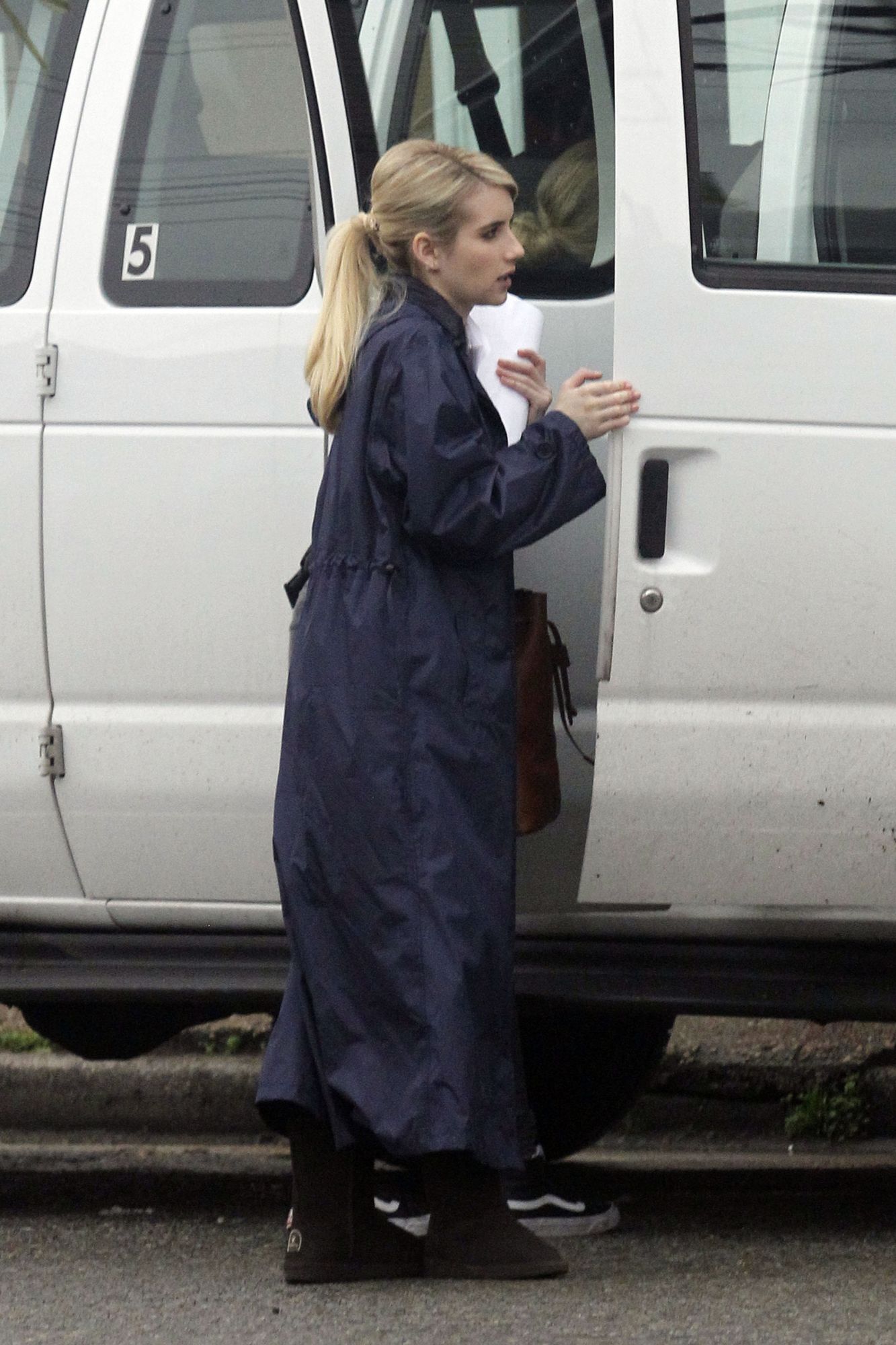 emmarobertsorg017.jpg