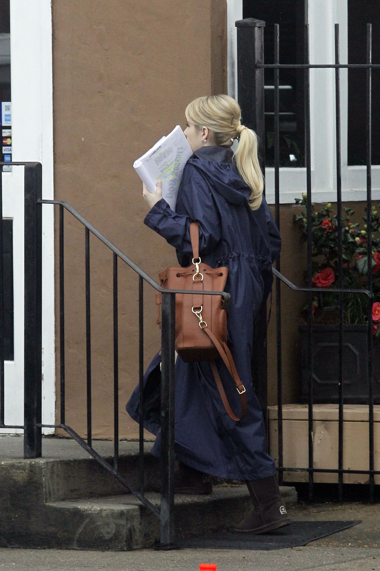 emmarobertsorg020.jpg