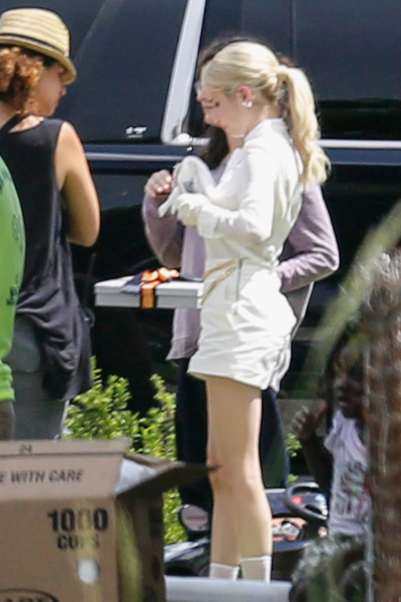 emmarobertsorg004.jpg