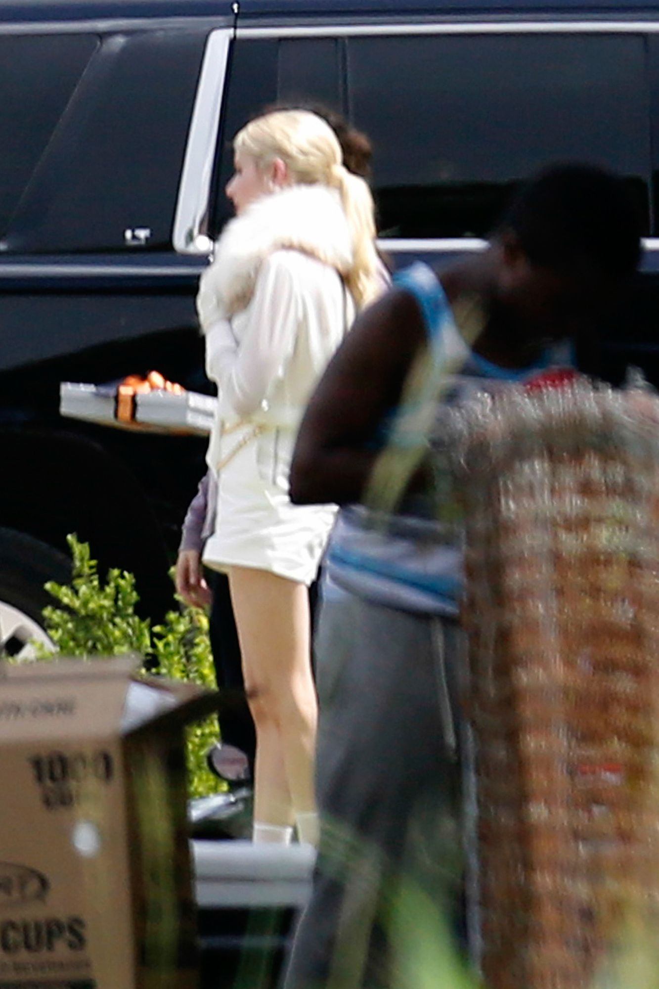emmarobertsorg005.jpg