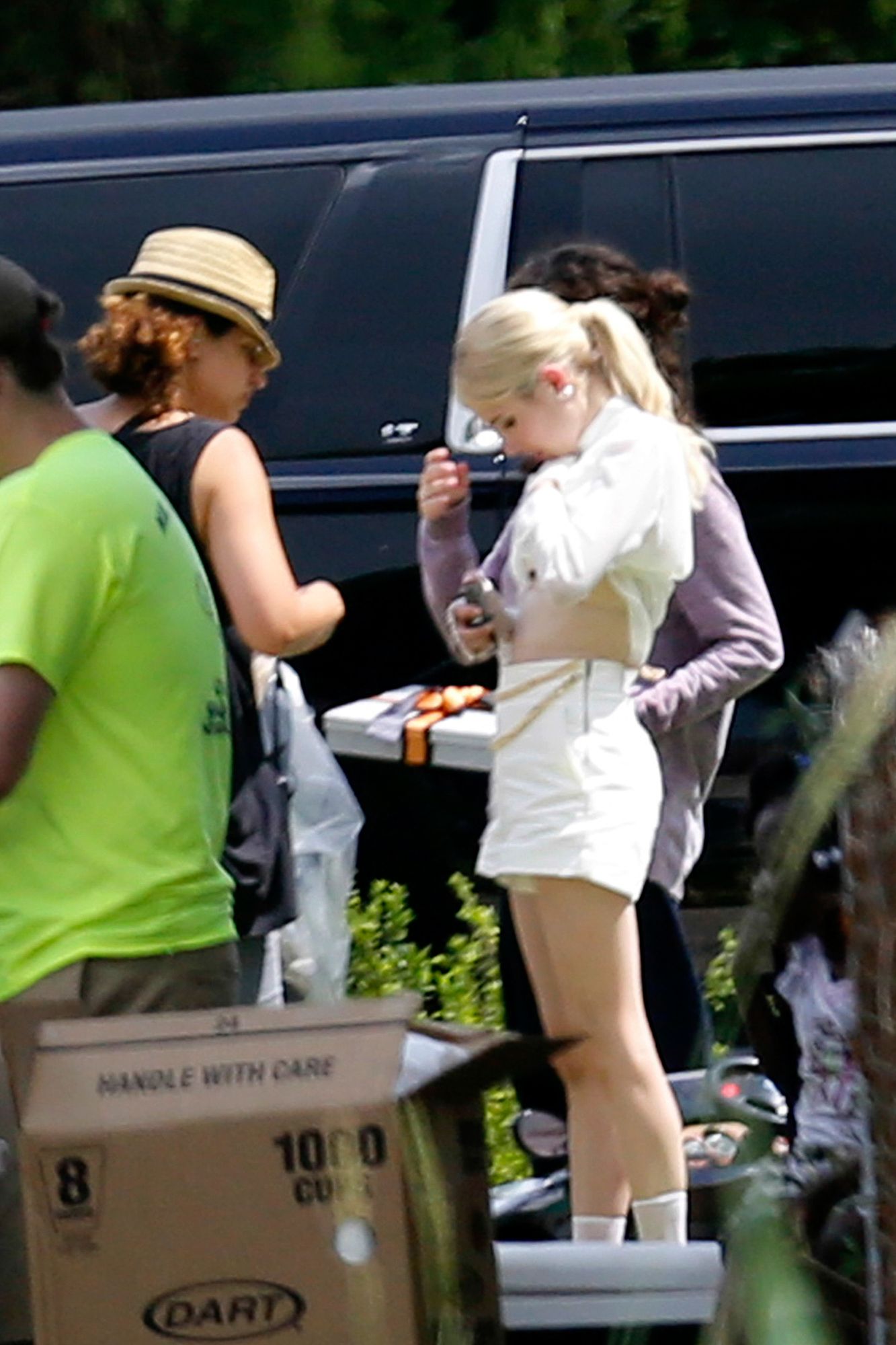 emmarobertsorg016.jpg emmarobertsorg016.jpg