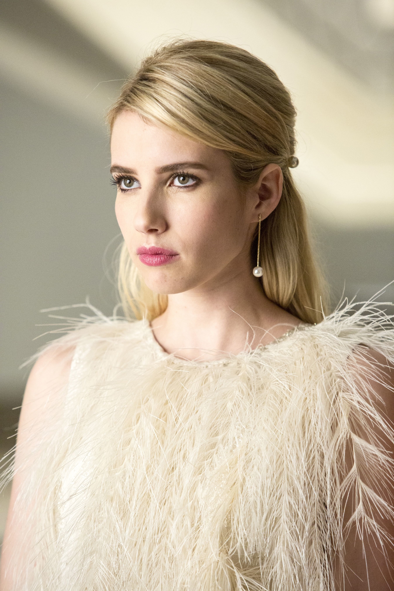 emmarobertsorg004.jpg
